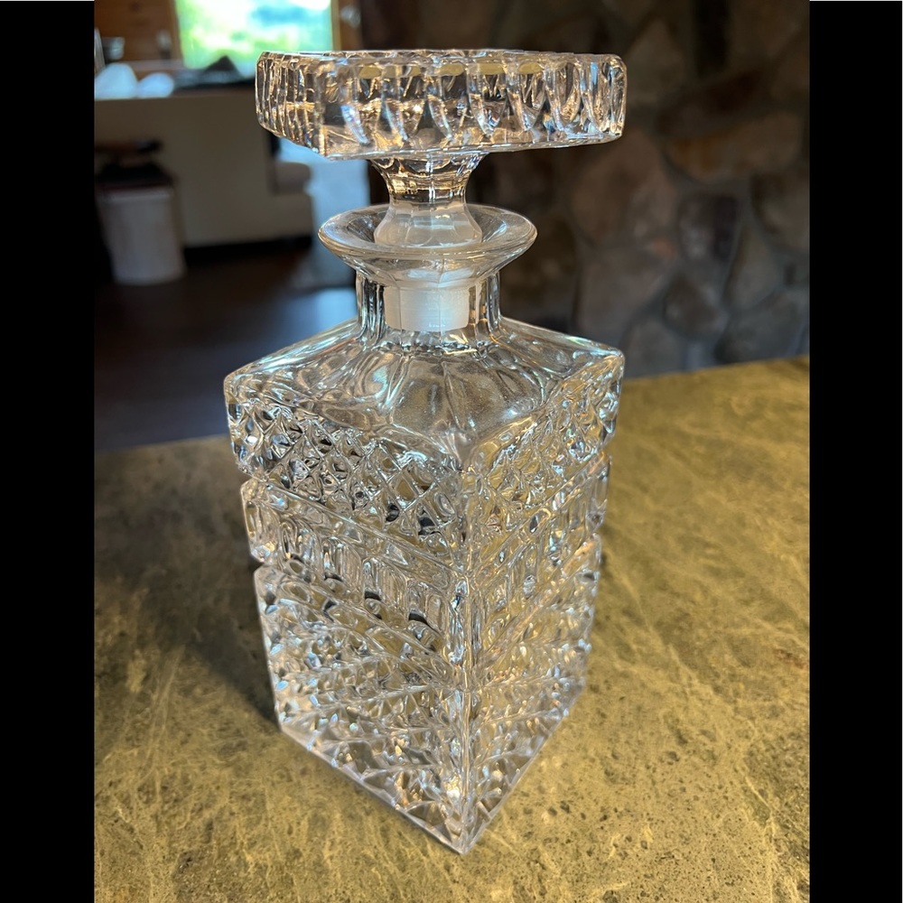 Thick crystal whiskey decanter